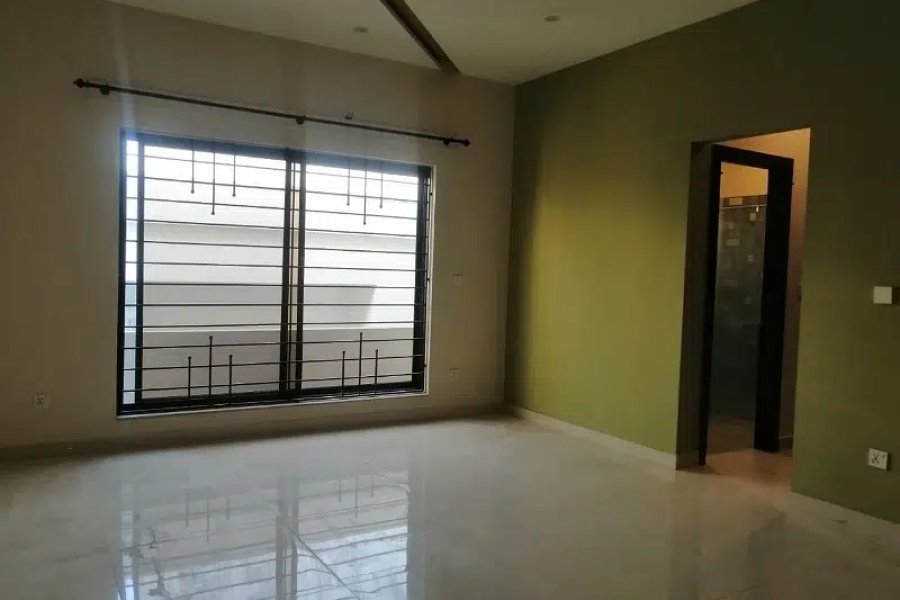 Luxury 6 Bedroom Double Unit House Sector E