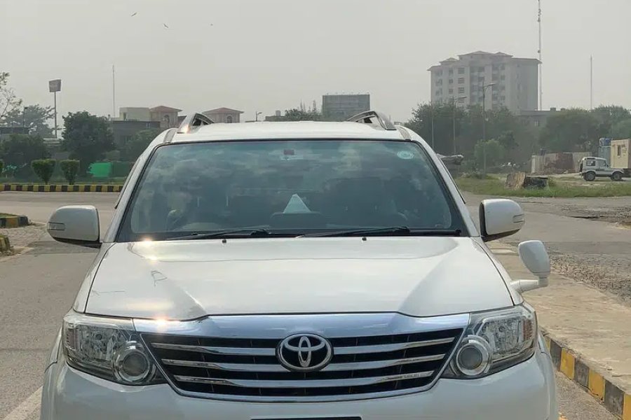 Toyota fortune 2015 Model Demand