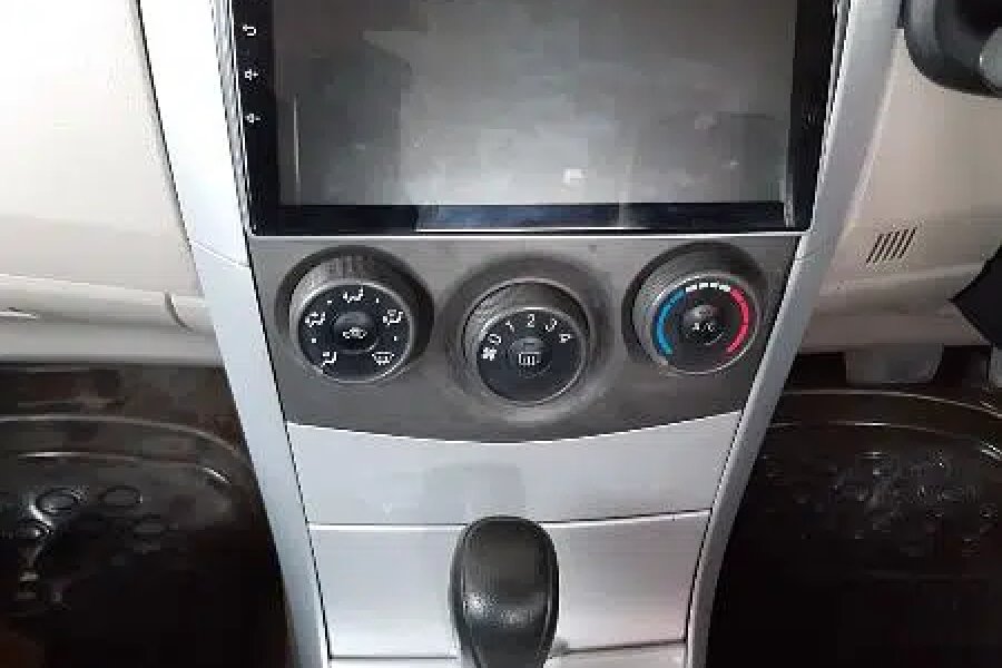 ٹویوٹا کرولا GLI 1.6 آٹومیٹک 2012 ماڈل