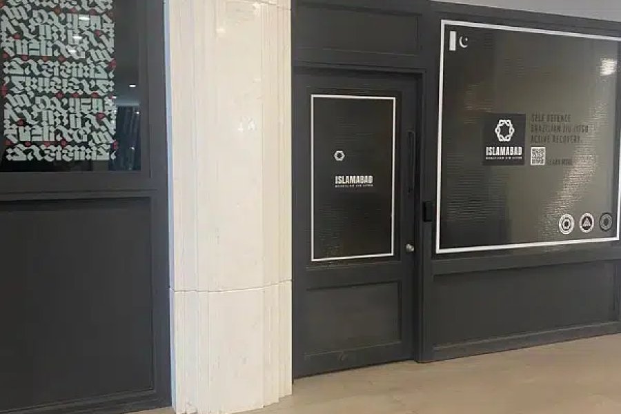 Shop Available For Sale in G 9