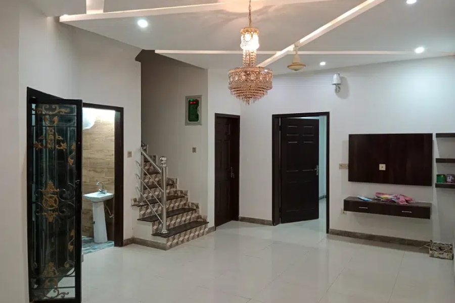 5 مرلہ بالکل نیا مکان برائے فروخت