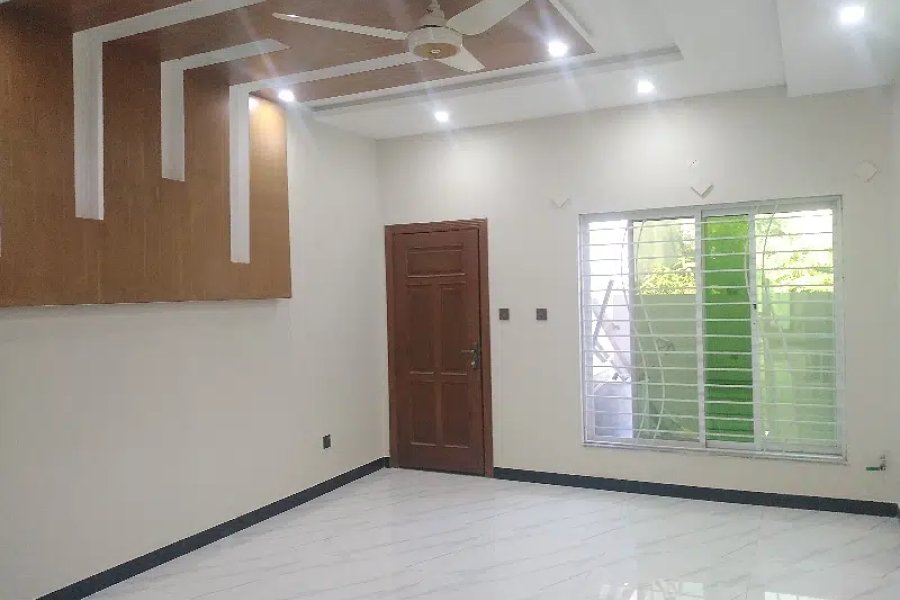 G-9 میں مکان برائے فروخت