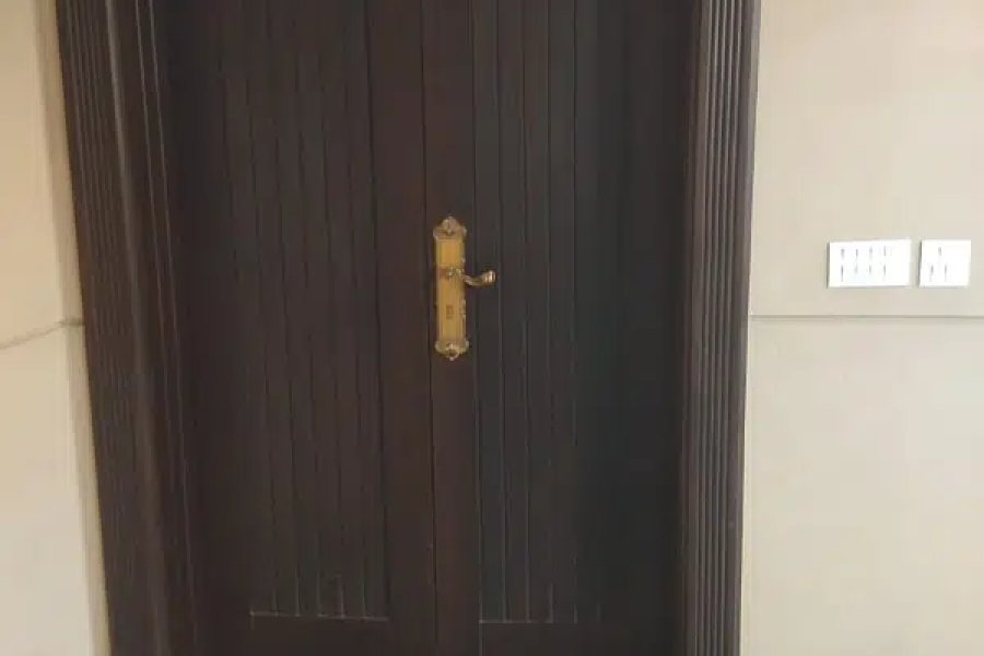 1 KANAL USED MODERN HOUSE FOR SALE IN DHA PHASE 1