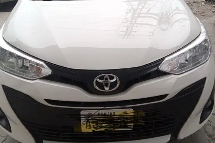 Toyota Yaris 2022 Leased Bumper to Bumper geniune for sale