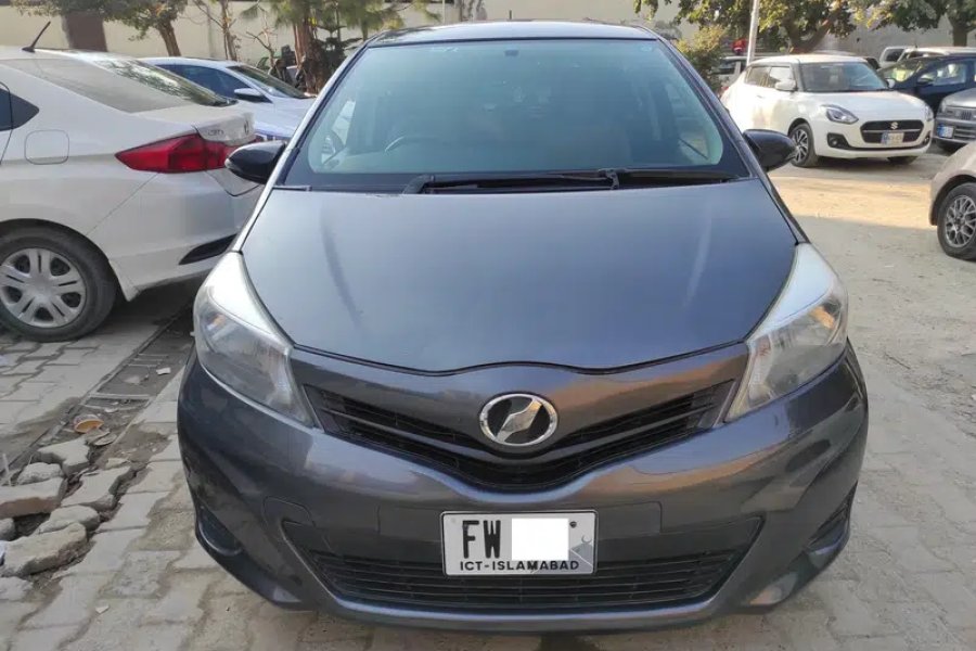 ٹویوٹا وٹز 1.0 2013