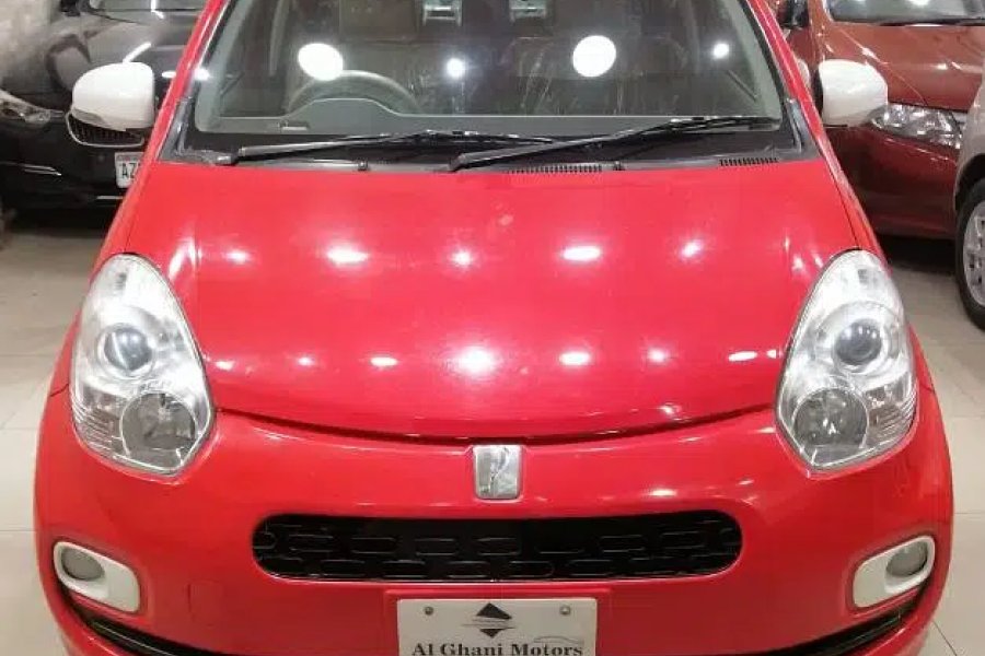 ٹویوٹا پاسو ہانا 1.0 ماڈل 2014 رجسٹرڈ 2018 ریڈ کلر