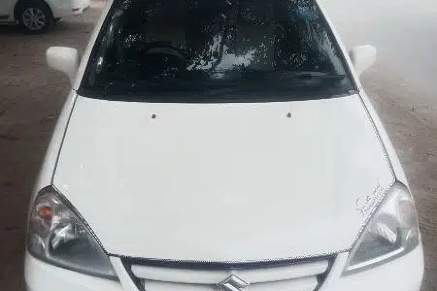 سوزوکی لیانا Rxi مکمل طور پر جینیئن حالت