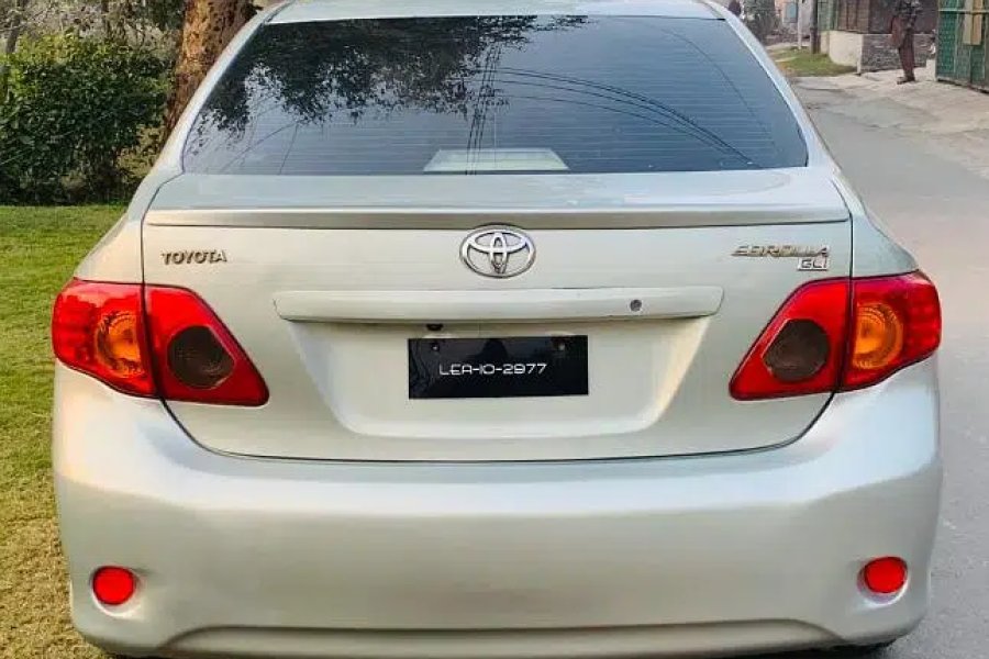 Experience Timeless Elegance: 2010 Toyota GLI