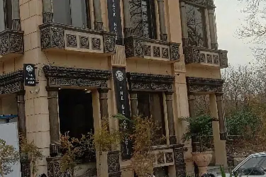 کارنر کمرشل یونٹ 770k کرایہ برائے فروخت G11/3