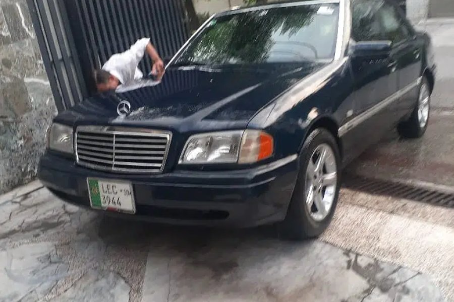 Mercedes Benz C180 Model 1997