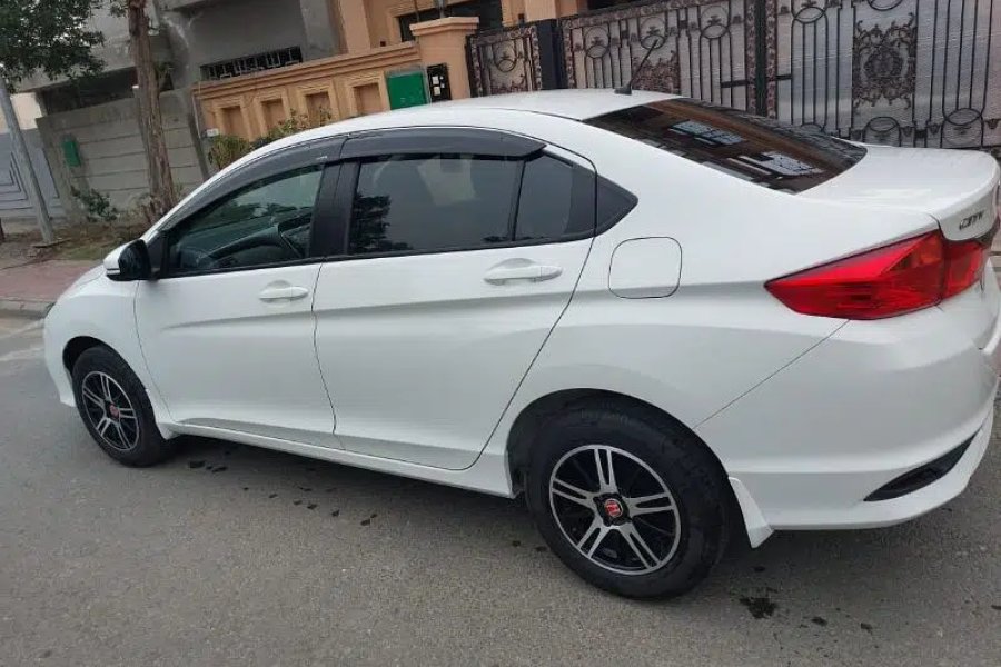 شیئر بٹن ہونڈا سٹی 2022/23 1.2 خودکار