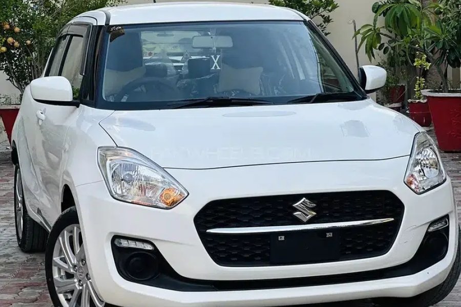 Suzuki Swift GL CVT 2023