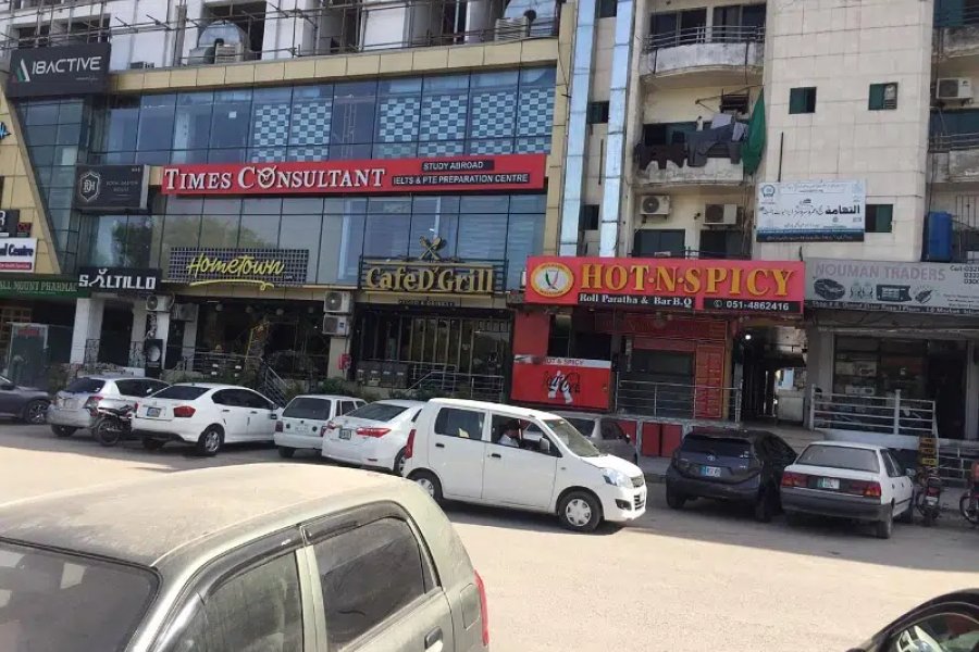 I-8 Markaz Shop For Sale