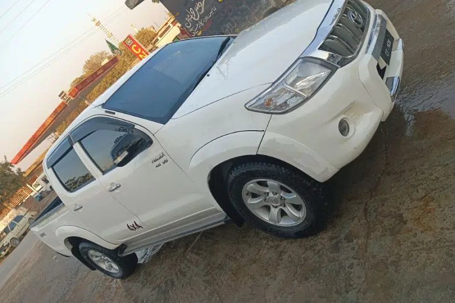 Toyota Hilux Vigo SR5 Australian 12th Avenue, Islamabad