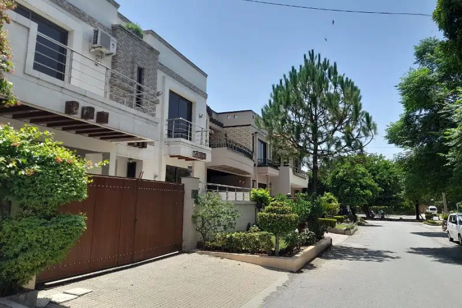 I-8.40x80 اپر پورشن کرایہ کے لیے دستیاب VIP مقام