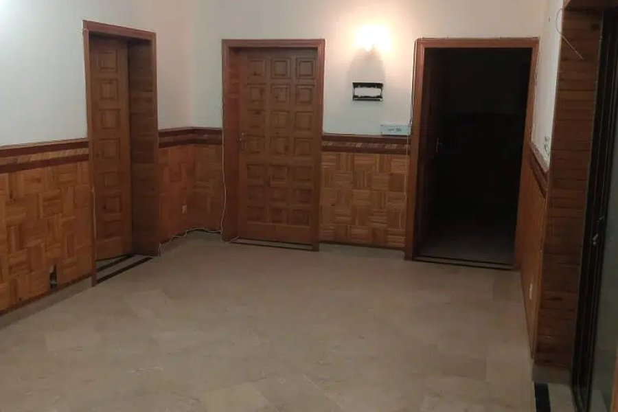 I-8/4, One Kanal 03 Beds Independent Upper Portion