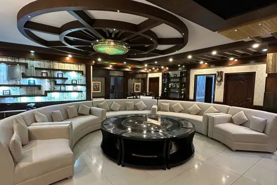 4 Bed Luxury Furnished Apartment For Rent F-11 Markaz