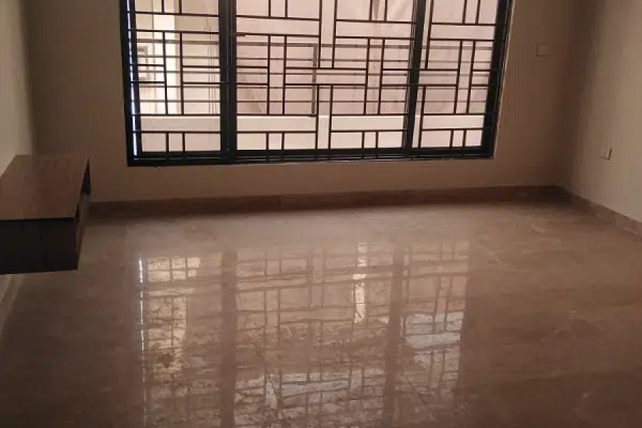 F-11 بالائی پورشن کرایہ پر