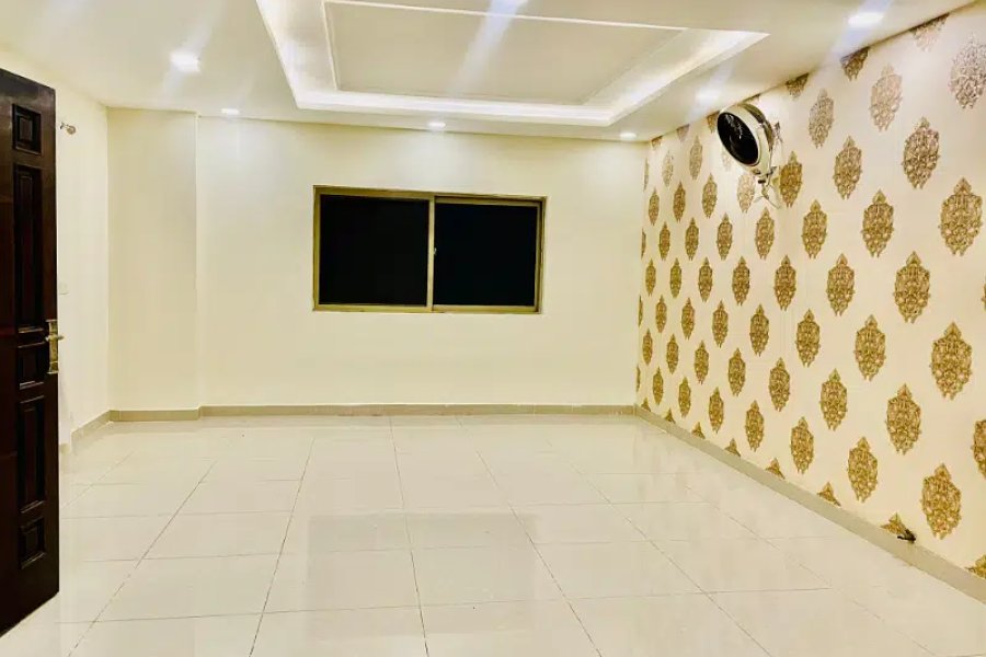 F-11 Markaz Three Bedroom Apartment For Sale