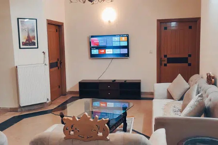 Per Day Luxury 3 Bedrooms Furnished Rent 15000 to 18000