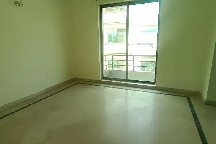 2 بیڈ رومز اور 3 باتھ رومز گراؤنڈ (1 اور اوپری حصہ) G10 میں کرایہ پر دستیاب ہے