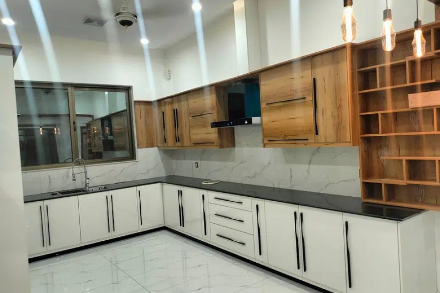 جی 10 میں بالکل نیا گراؤنڈ پورشن کرایہ پر