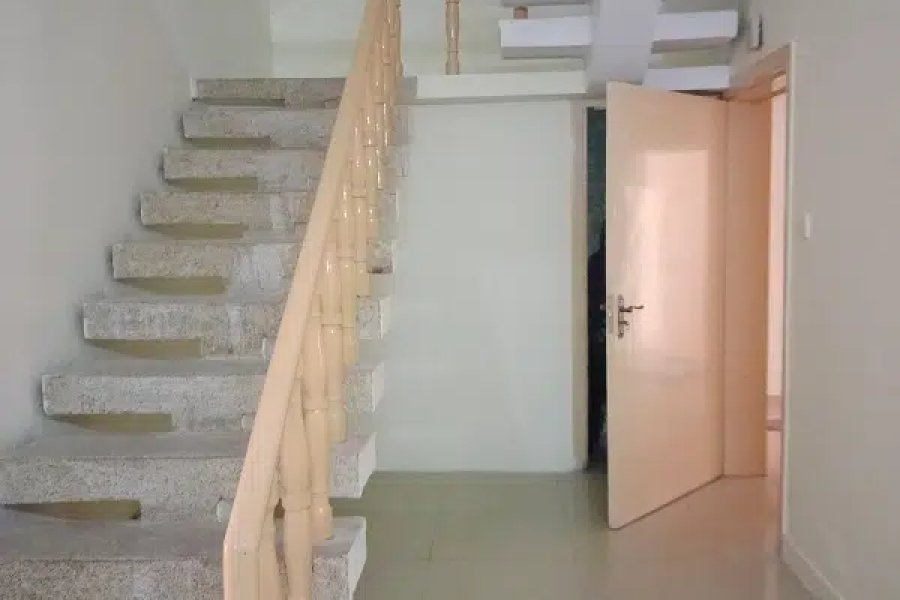 G-8/2 Corner House Availabe for Sale