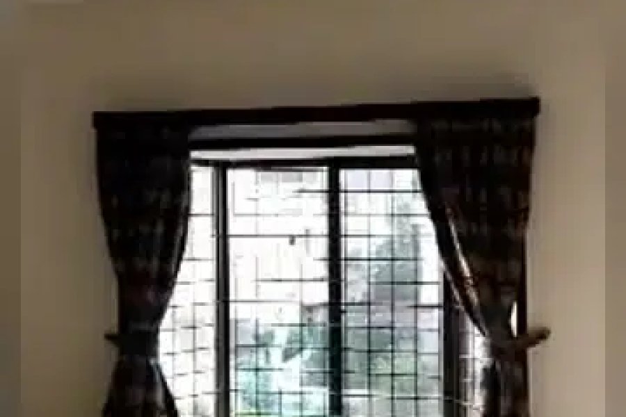 Sector G 10/2 Beautiful Upper Portion for Rent. Size 600 sqyd very prime location separate gate