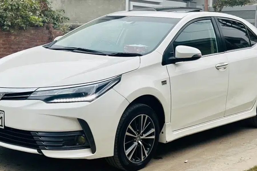 Toyota Corolla Altis Grande 1.8 Total Genuine Model Town, Lahore