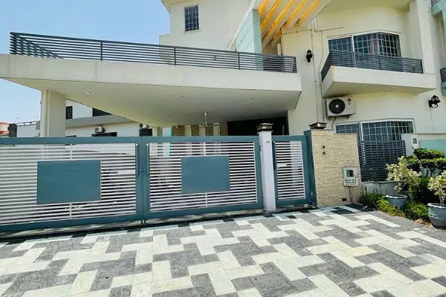 ڈی ایچ اے فیز 2 اسلام آباد میں 10 مرلہ مکان برائے فروخت