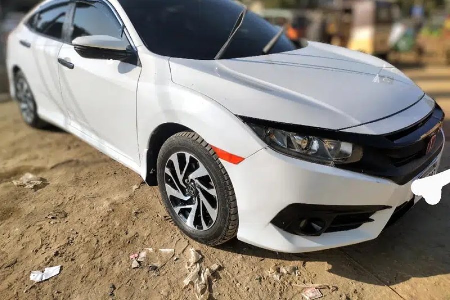 ہونڈا سوک 2016 گلستان جوہر، کراچی