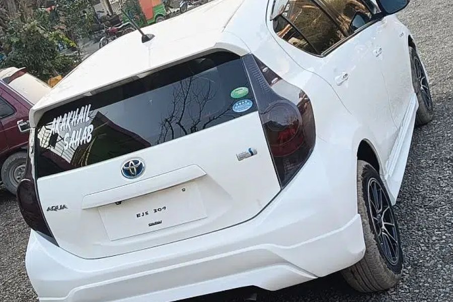 Neat and Clean Car . . . . 2014 Model 2017 Regesterd . . . Charsadda Road, Peshawar