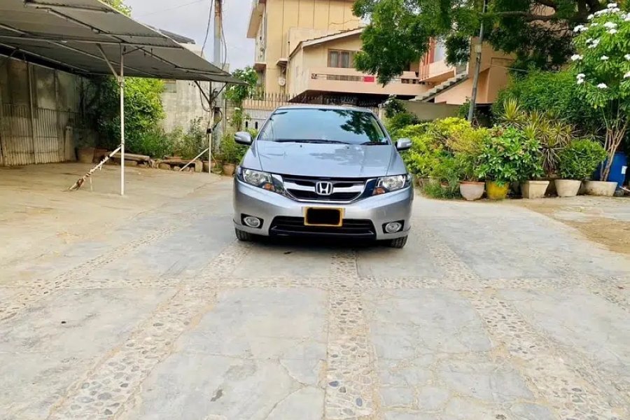 ہونڈا سٹی 1.5 ایسپائر ایم ٹی 2020 ماڈل فرسٹ ہینڈ گلشن اقبال، کراچی