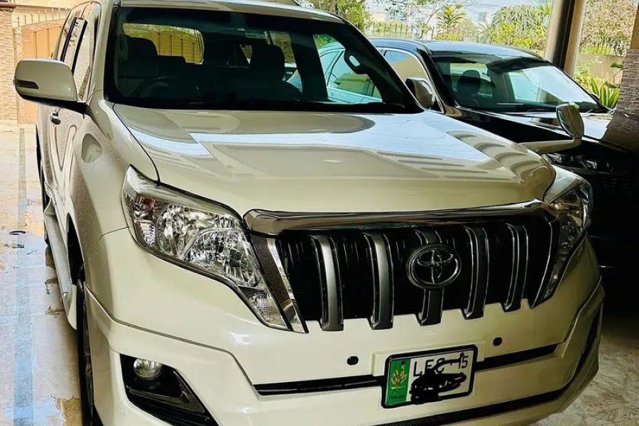 Toyota Prado TX 2.7 2011 Architects Engineers Housing Society, Lahore
