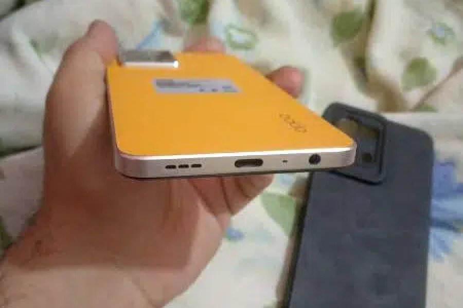 Oppo F21 pro Yasrab Colony, Lahore