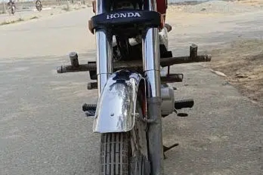 HONDA CG125 اسپیشل ایڈیشن 2020 DHA فیز 7 ایکسٹینشن، کراچی