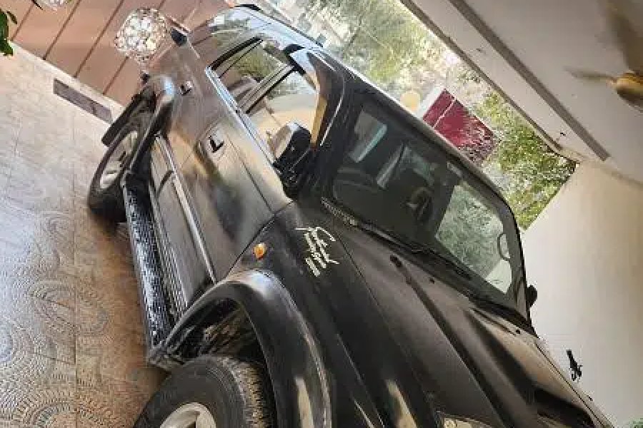 Hilux surf ssrg Gurumangat, Lahore