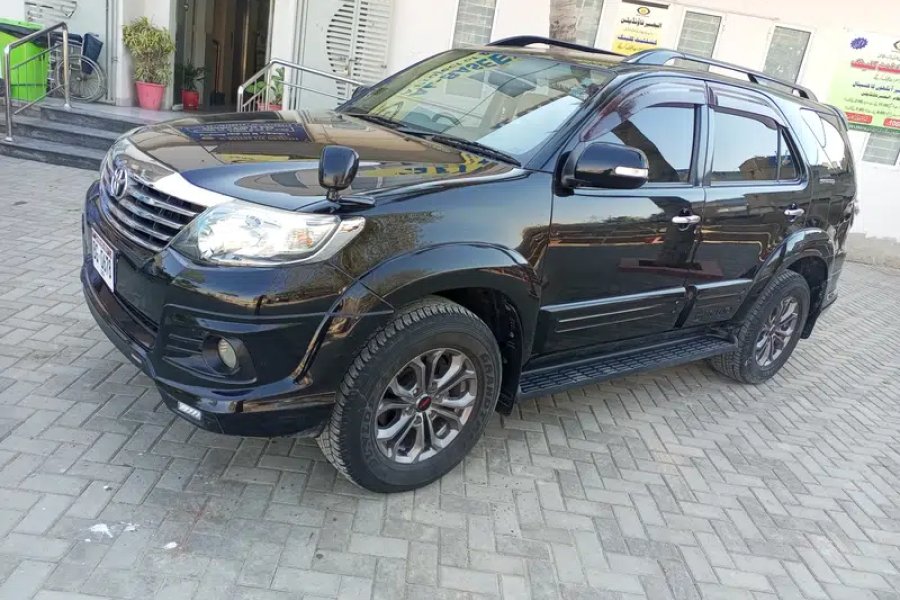 ٹویوٹا فارچیونر TRD DHA فیز 8، کراچی