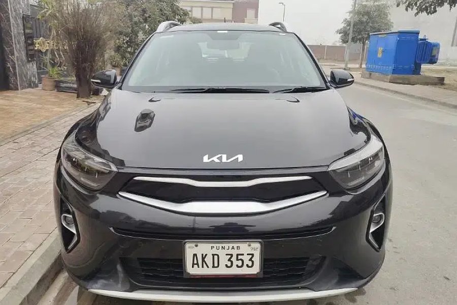 KIA Stonic EX+ 2022 Bahria Town, Lahore