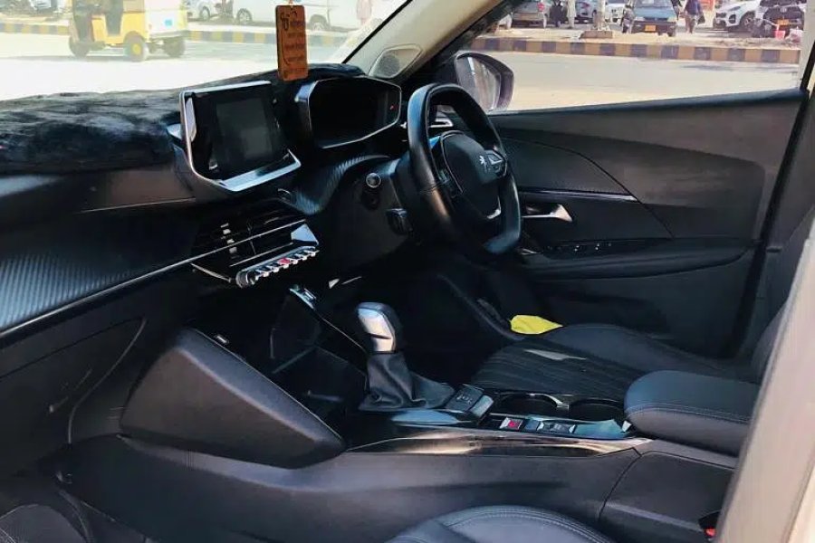 Peugeot 2008 Allure پیکیج! خالد بن ولید روڈ، کراچی