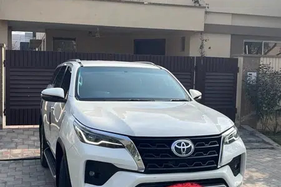 FORTUNER SIGMA 2022 MODEL FOR SALE Cantt, Lahore