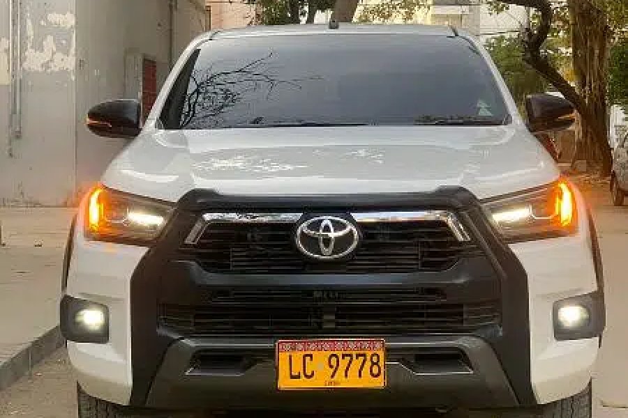 ٹویوٹا ہلکس روکو خالد بن ولید روڈ، کراچی
