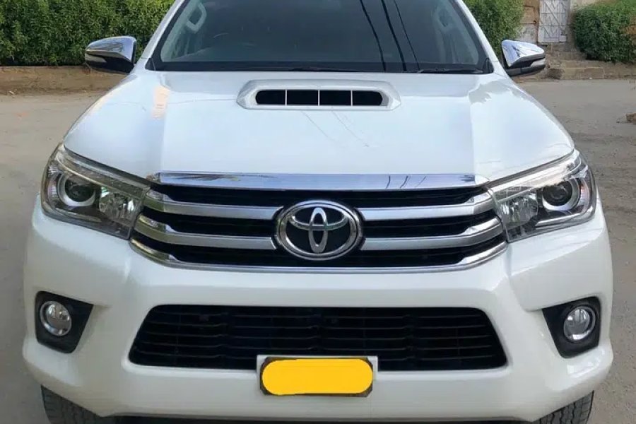 Toyota Revo 2017 DHA Defence, Karachi