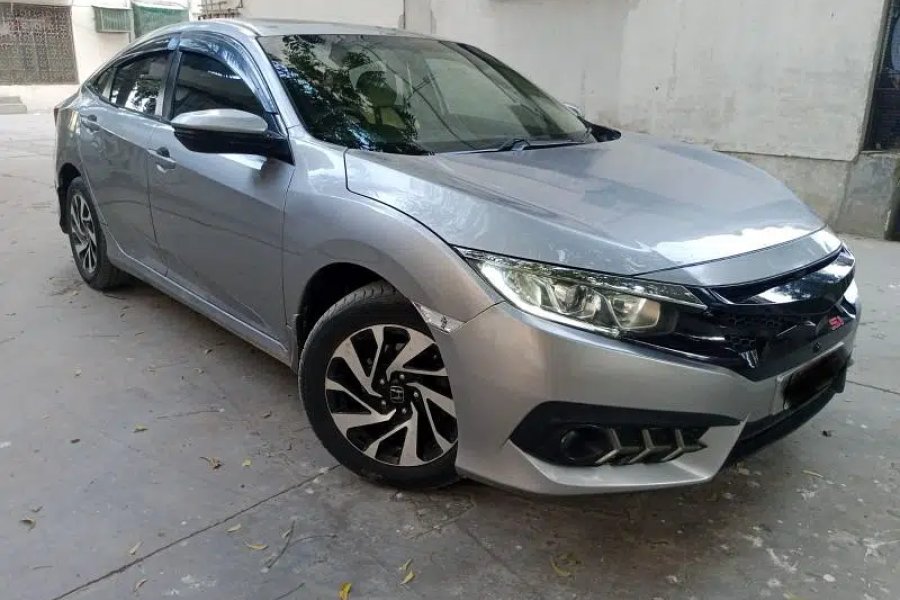 Honda civic 2017 vit orial prismatic Gulshan-e-Iqbal, Karachi