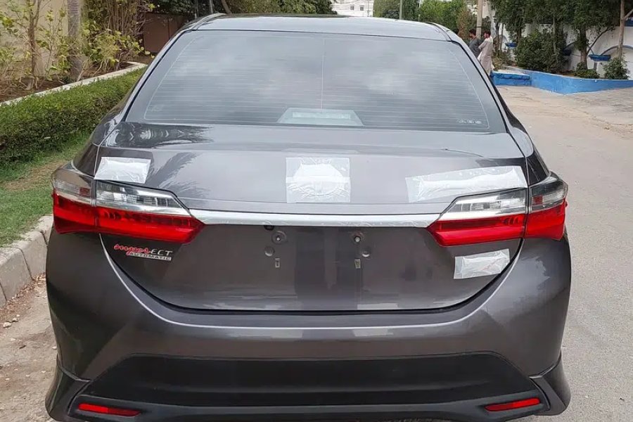 TOYOTA COROLLA ALTIS 1.6 X 2021 November DHA Defence, Karachi