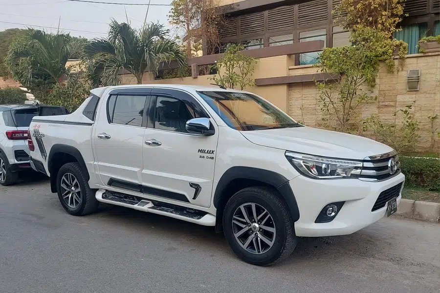 TOYOTA HILUX REVO 2020 DHA Defence, Karachi