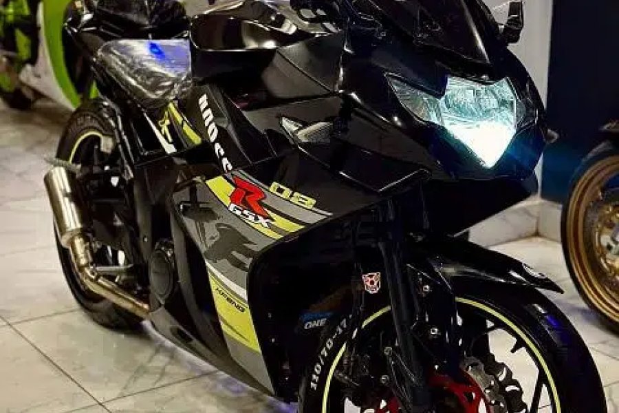 Suzuki GSXR 400cc Dual cylinder replica heavy bike North Nazimabad, Karachi