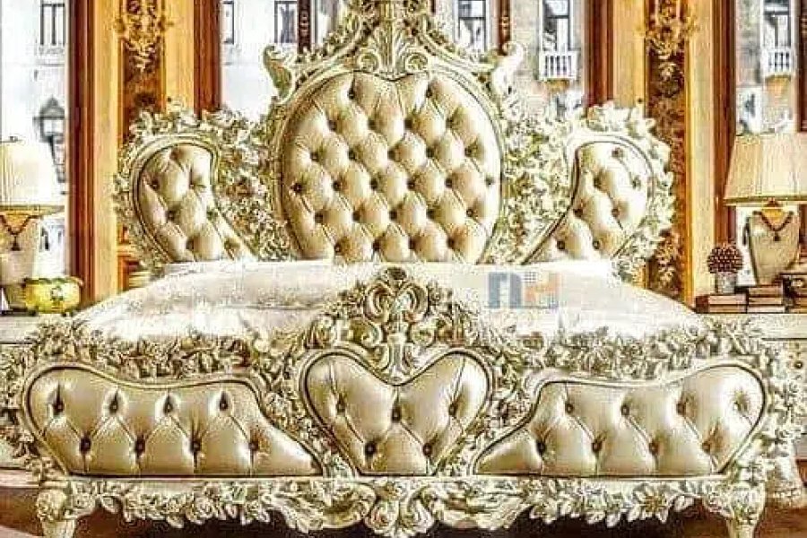 bed set/wooden bed set/side table/dressing/ Model Town, Lahore