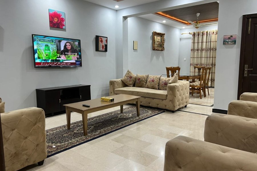 E-11 اسلام آباد میں دو بیڈروم کاٹیج فی رات 12500 