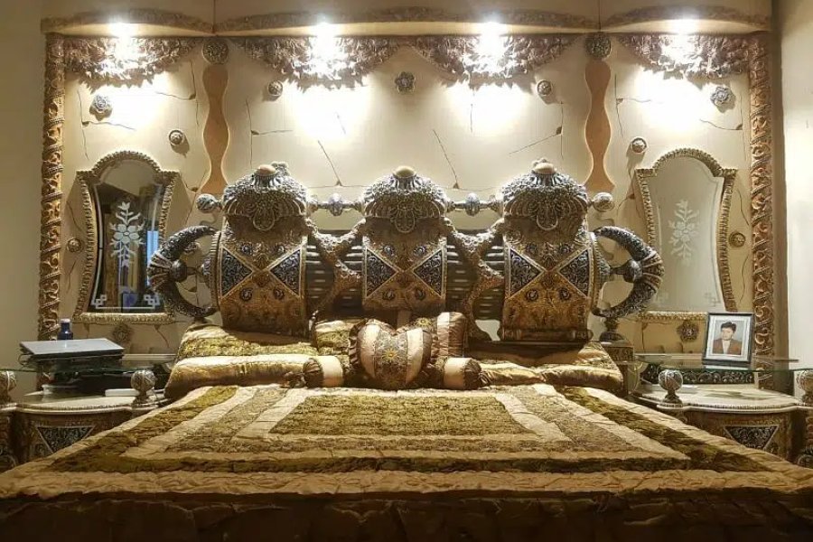 بستر + دیوار چیچر والی، گوجرانوالہ